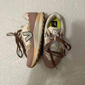 Veja Women’s sneakers. Perfect condition